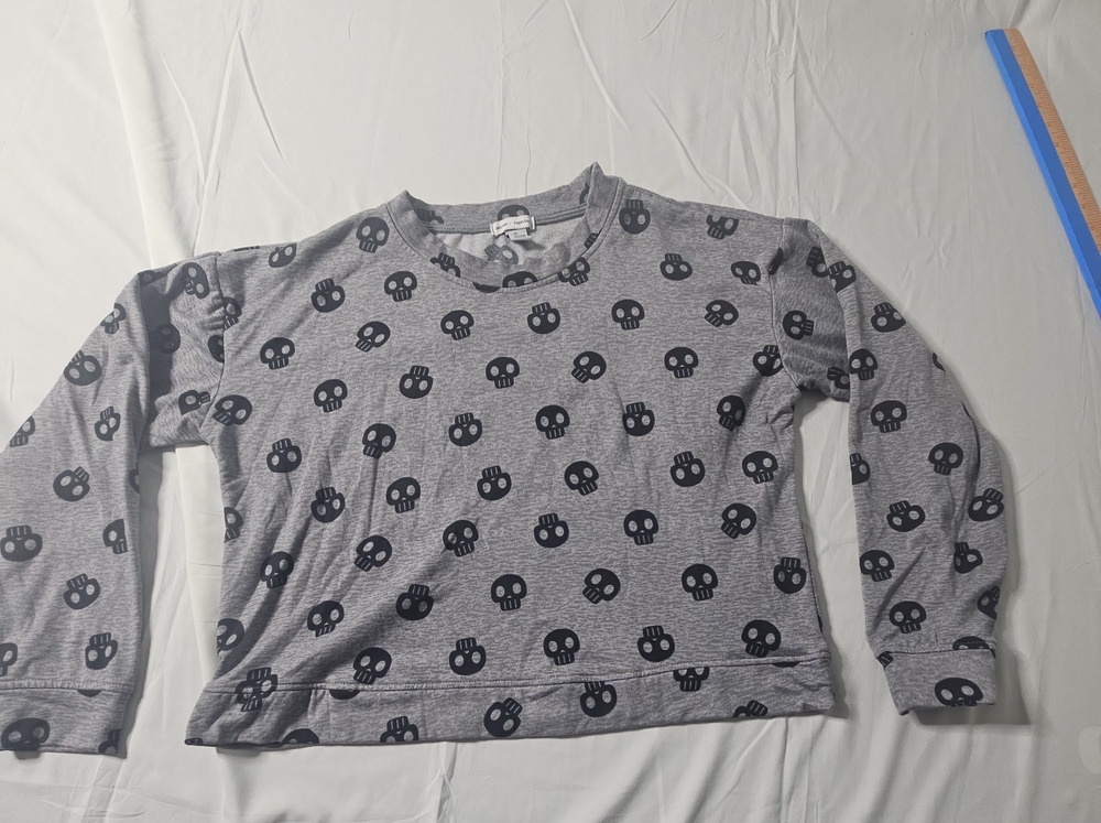 Skulls Womens Goth Grunge Skulls Y2K Gray Pullover by Better Together